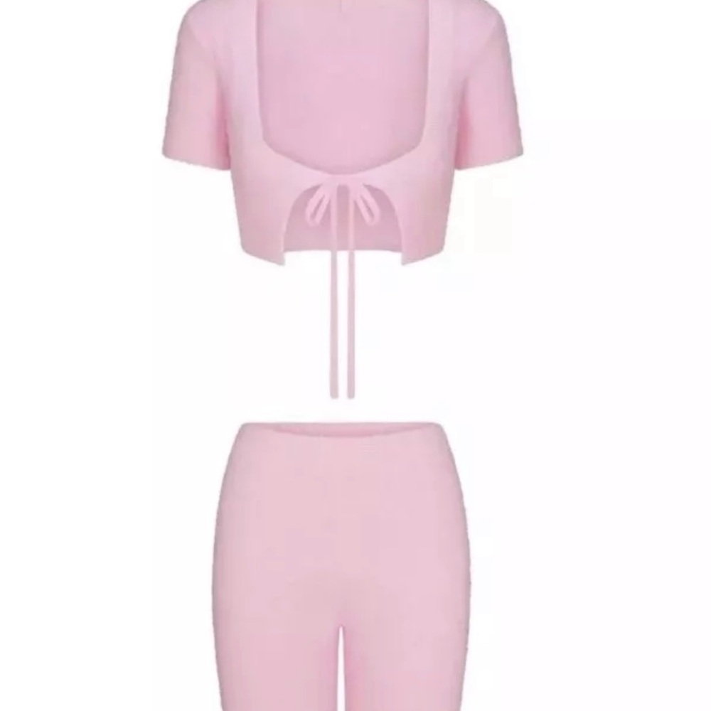NWT Skims fuzzy knit crop top and short set